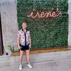 Meet your Posher, Logan